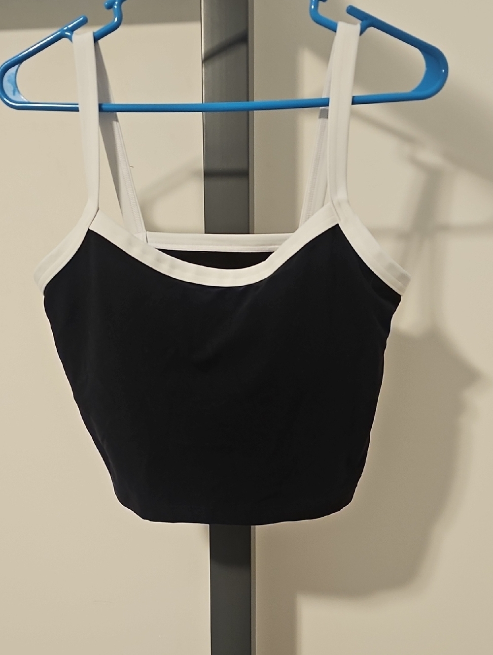 Abercrombie & Fitch YPB Black Cropped Tank with White Trim